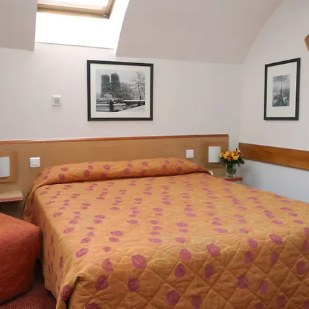 Hotel Hospitel 3*